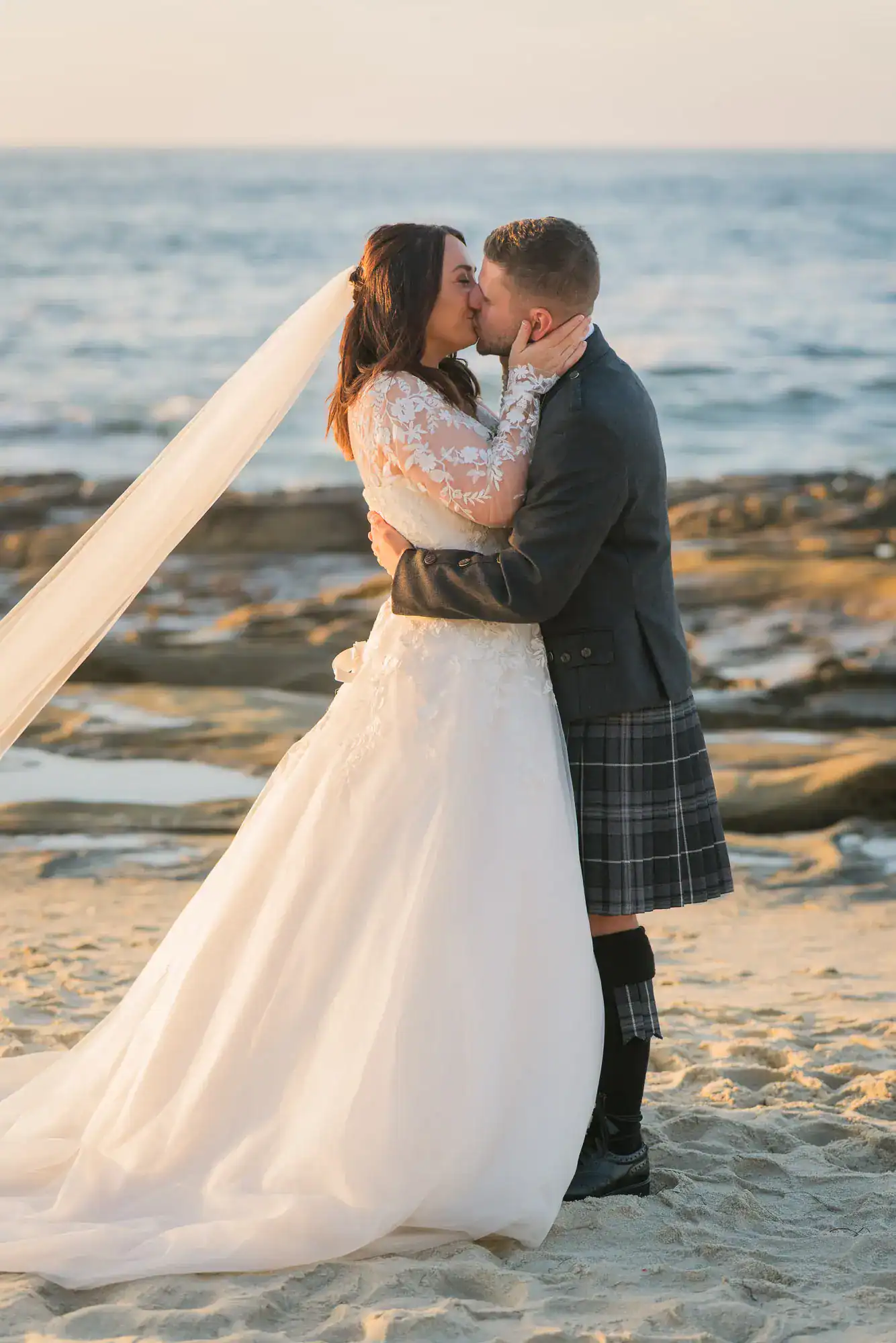 042-A+H-20241010-La-Jolla-Elopement
